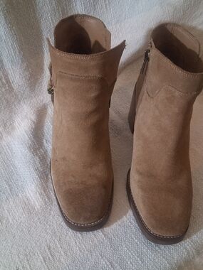 Lucky Brand Sifon Tan Suede Ankle Booties - Size 37.5/7